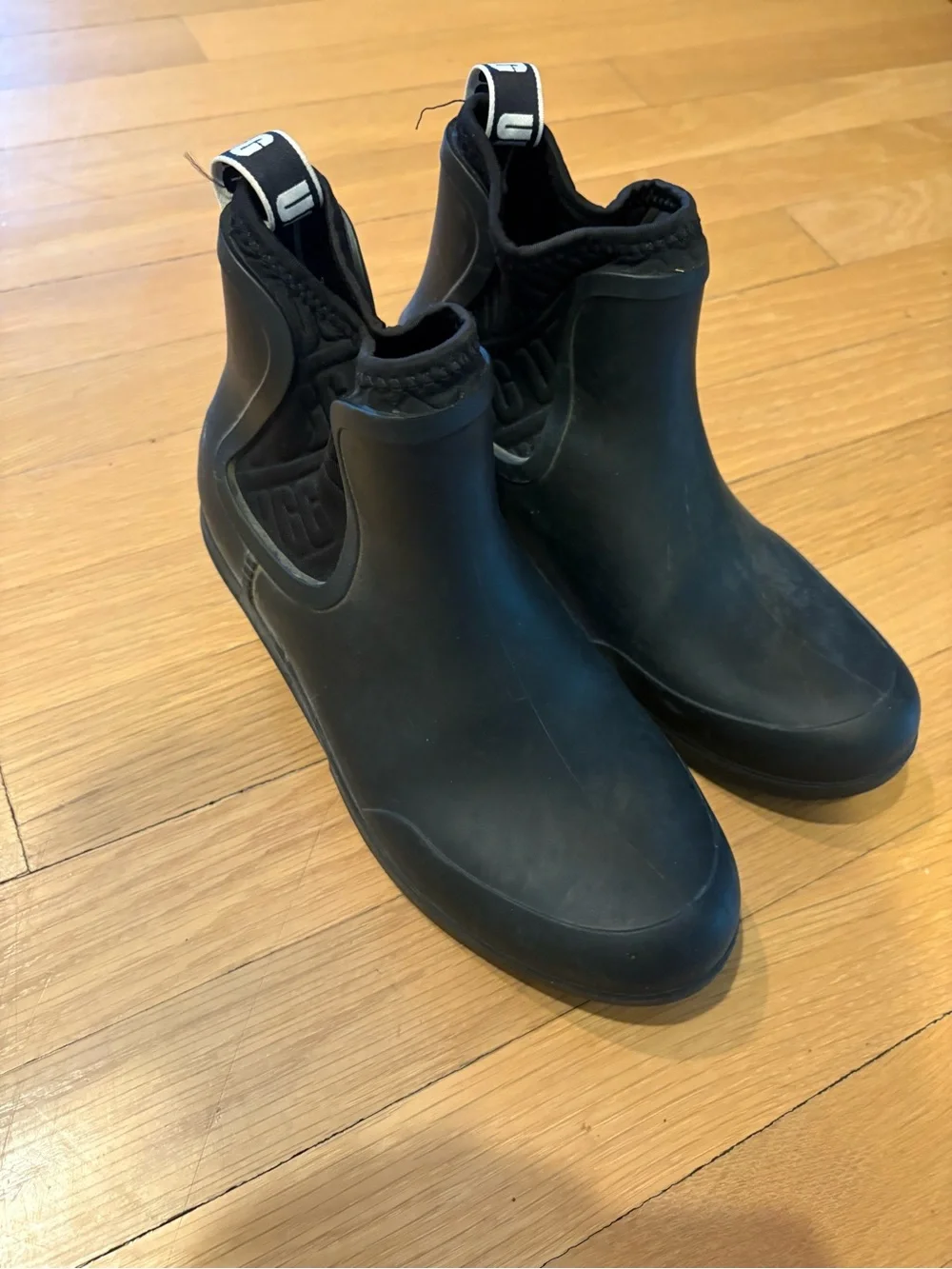 Women’s Ugg Black Slip-On Chelsea Waterproof Rain Booties
